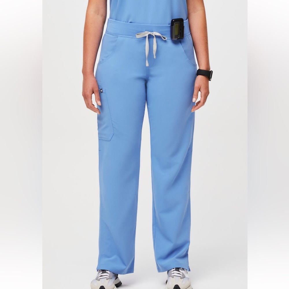 Figs Women's Ceil Blue Kade Cargo Scrub Pants